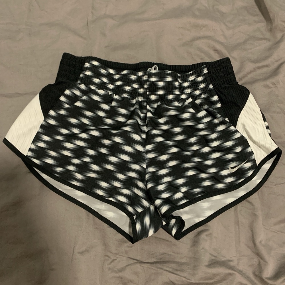 Nike black and white patterned running shorts size S